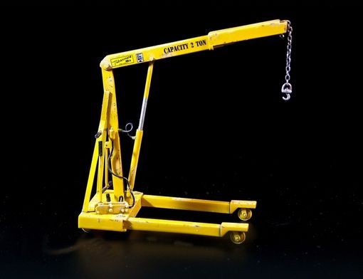 1:35 U.S. workshop crane