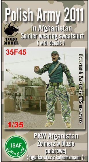 1:35 Polish Army 2011 in Afghanistan - Soldier wearing sweatshirt (with decals)