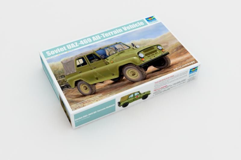 1:35 Soviet UAZ-469 All-Terrain Vehicle