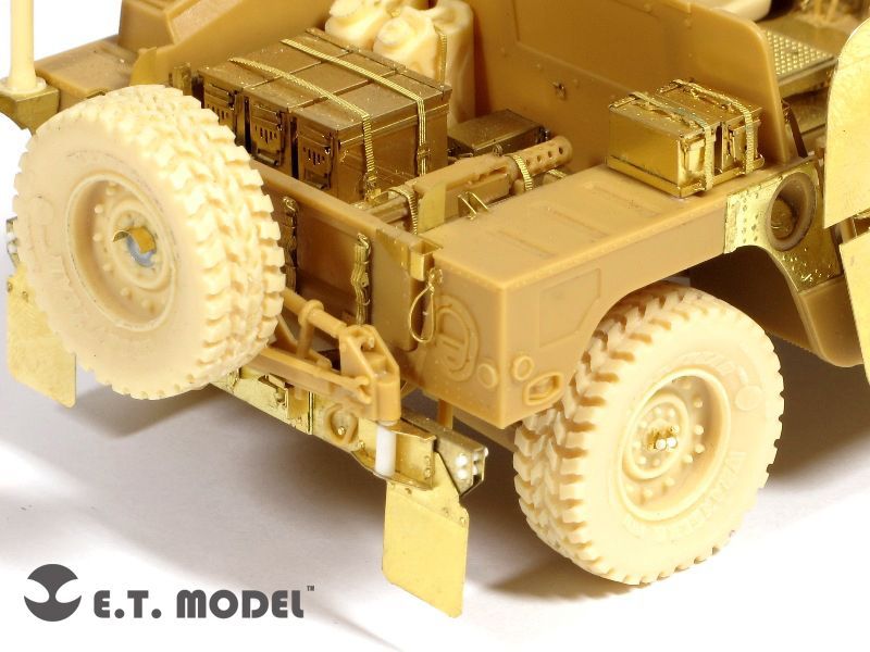 1:35 US ARMY HUMVEE Weighted Road Wheels