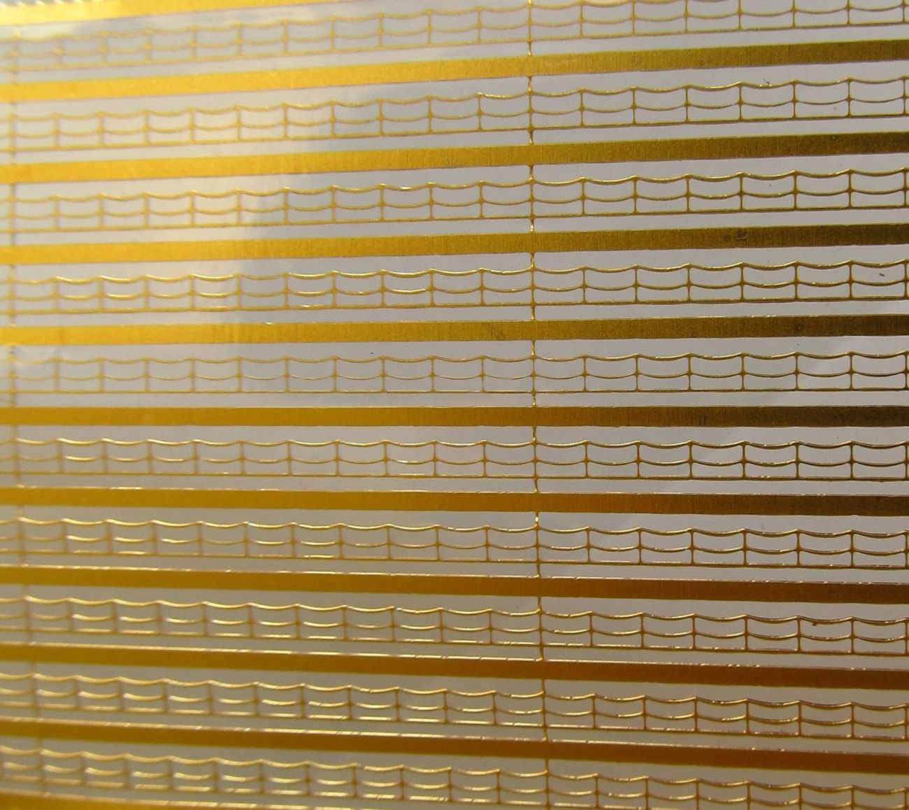 1:700 Double stranded rail with sags