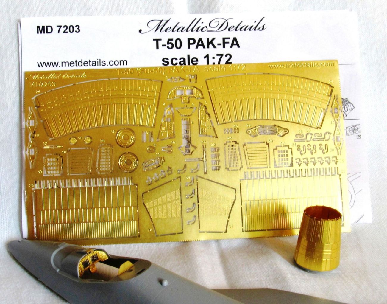 1:72 T-50 PAK-FA (Zvezda)