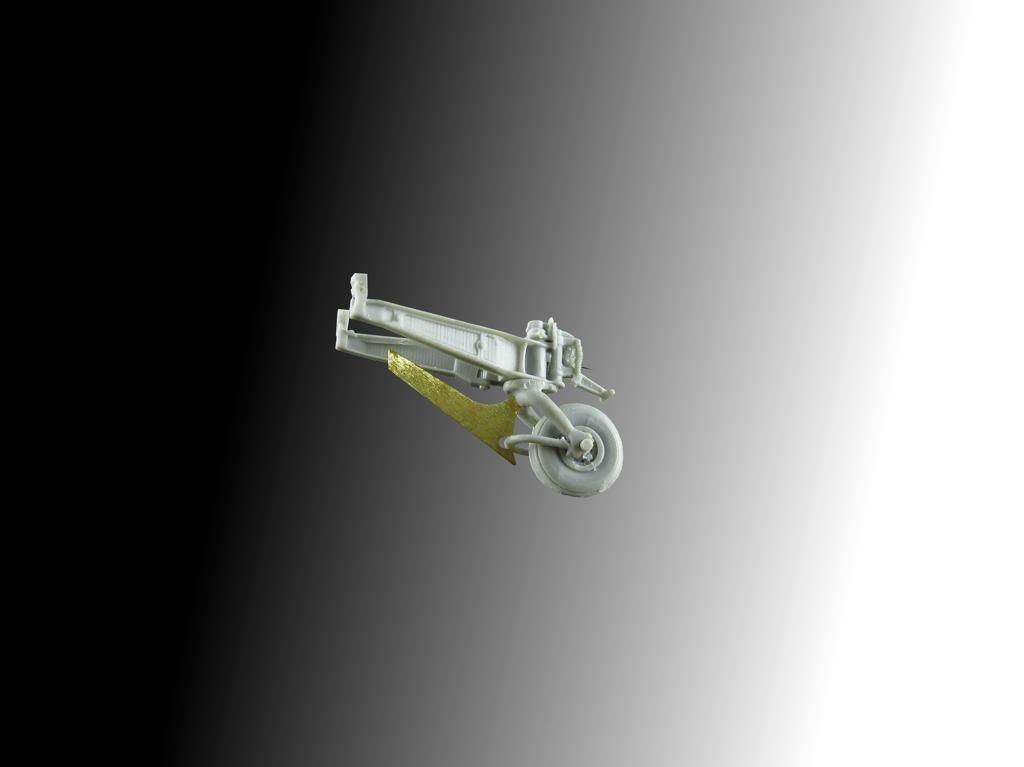 1:48 AH-64 Apache. Tail support