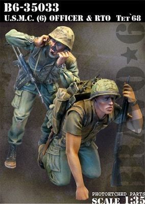 1:35 U.S.M.C. (6) Officer & RTO Tet'68