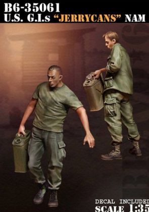 1:35 US G.I.s with Jerrycans