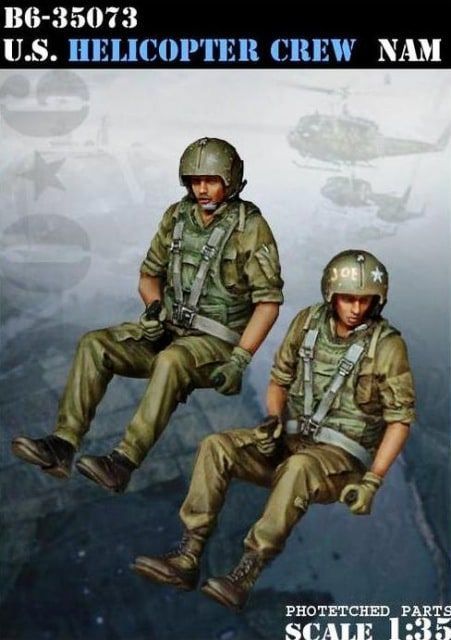 1:35 U.S. Helicopter Crew Nam