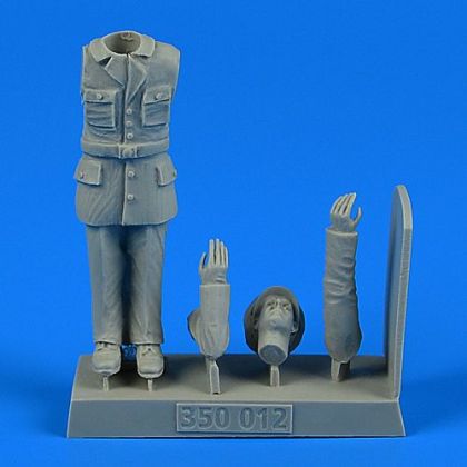 1:35 Kriegsmarine WWII Ceremony - Officer for German schnellboats