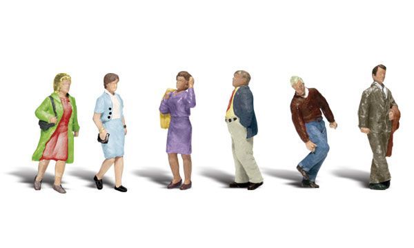 People Walking - HO Scale
