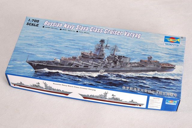 1:700 Russian Navy Slava Class Cruiser Varyag
