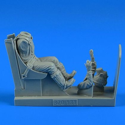 1:32 US NAVY WWII Pilot with ej. seat for F4U Corsair