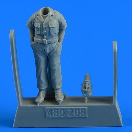 1:48 USAAF WWII Aircraft Mechanic