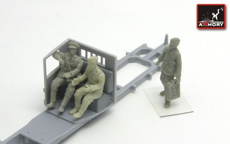 1:72 Soviet officer & drivers (WWII) - 