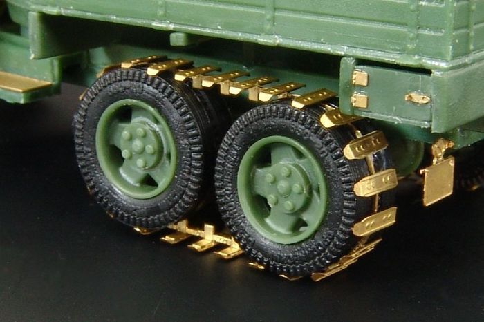 1:72 GAZ AAA Tracks (UM models)
