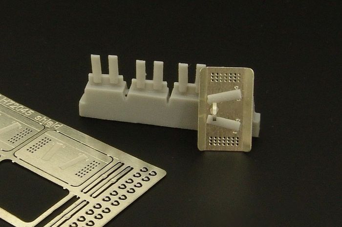 1:72 Ukraine police shield (4pcs)