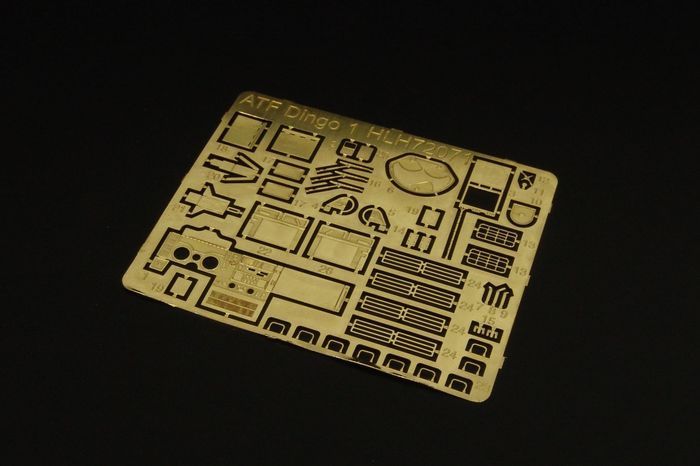 1:72 ATF Dingo Revell