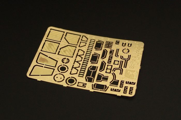 1:72 SpPz 2 Luchs (Revell kit)