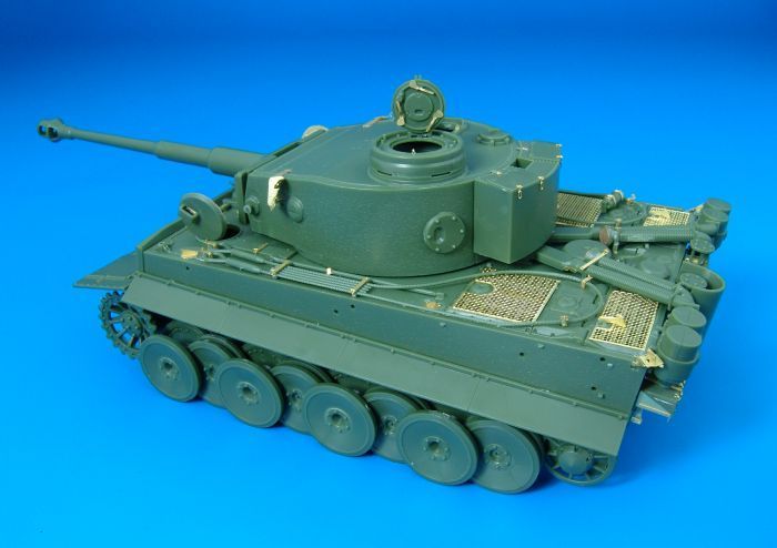 1:48 TIGER I EARLY -SKYBOW