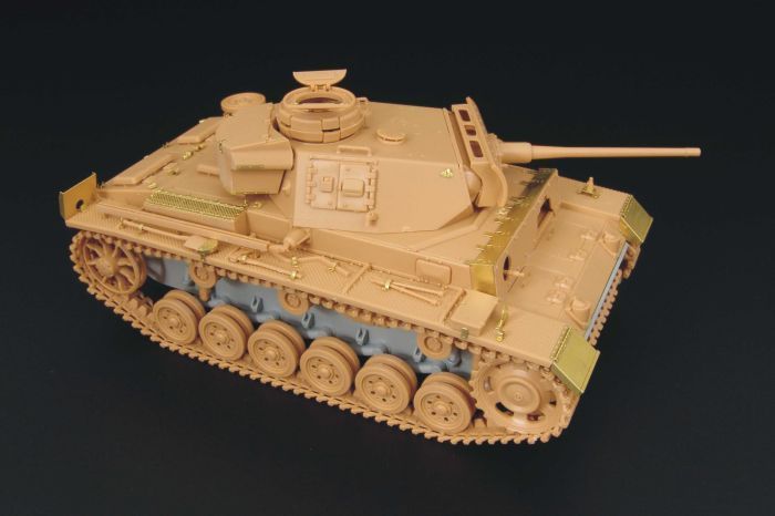1:48 Pz.III ausf.L (TAMIYA)