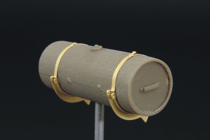 1:48 HOLDERS for SU-122&T-34 fuel tanks