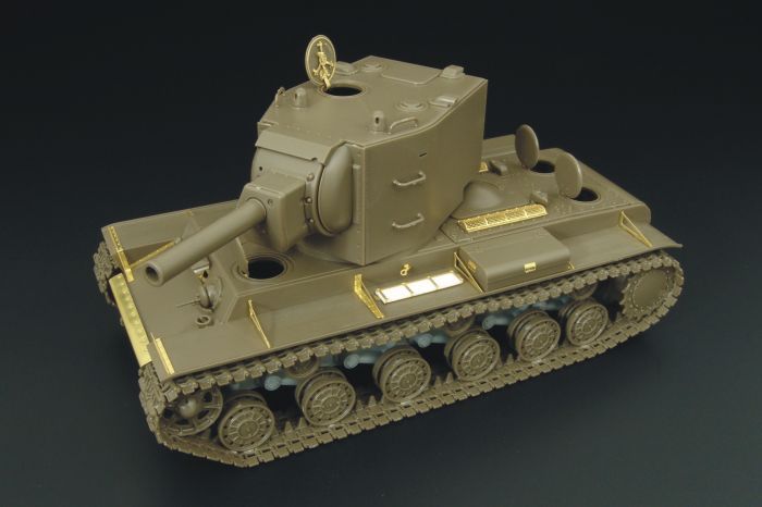 1:48 KV-2 (TAMIYA)