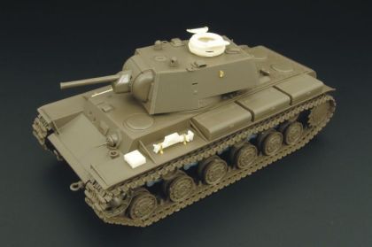 1:48 Pz.Kpfw KV-I 753 ( r ) (TAMIYA)