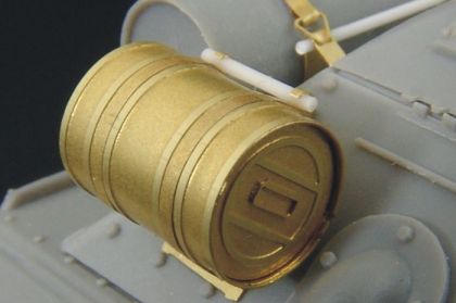 1:48 T-34/85 SMOKE CANS (HOBBY BOSS)