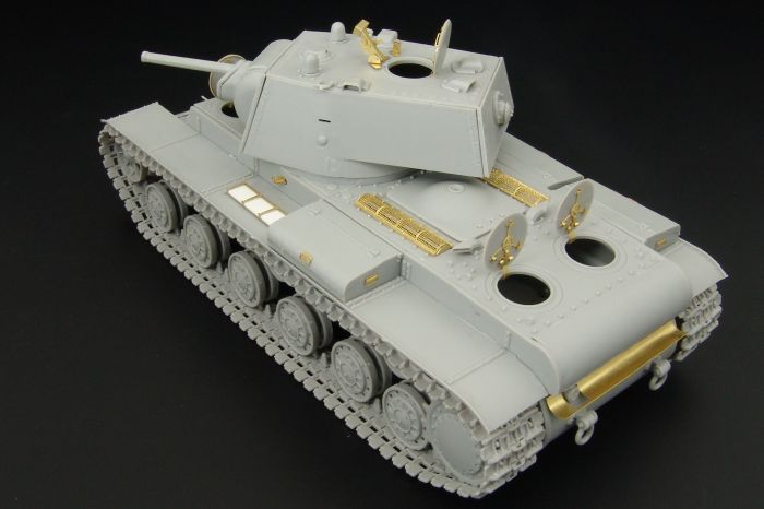 1:48 KV-1 model 1941 (Hobby boss)