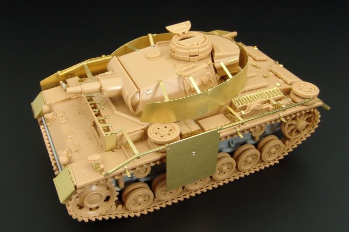1:48 Pz.III.ausf.M/N SCHURZEN (TAMIYA)