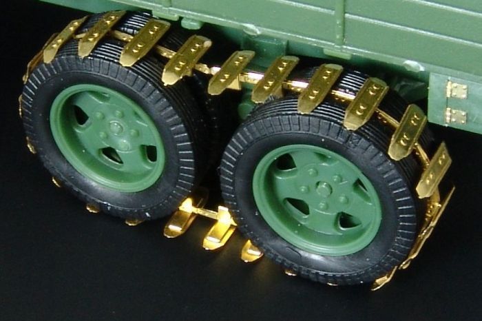 1:48 Gaz-AAA snow/mud TRACKS (UM)