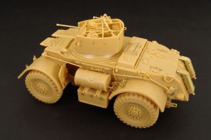 1:48 T17E2 AA Staghound (BRONCO)