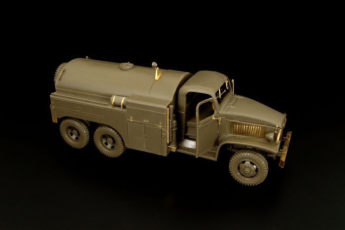 1:48 US Airfield fuel truck (Tamiya)