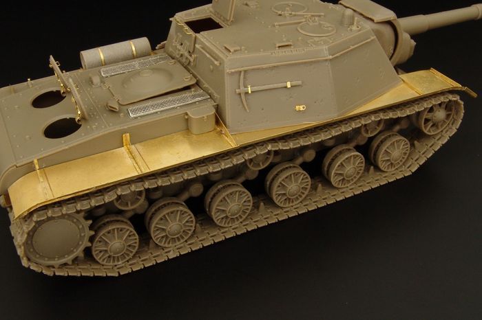 1:48 SU-152 fenders (Bronco)