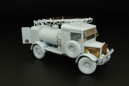 1:48 Albion 3-point fueller (AIRFIX)