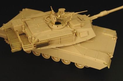 1:48 M1A2 Abrams (Tamiya kit)