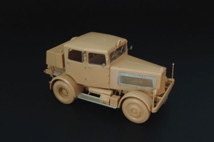 1:48 Hanomag SS100 (TAMIYA)