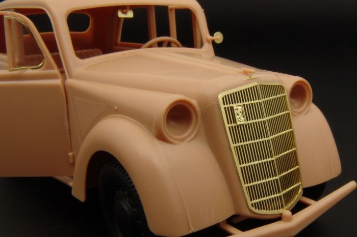 1:35 Opel OLYMPIA staff cabrio 1937 (Bronco)