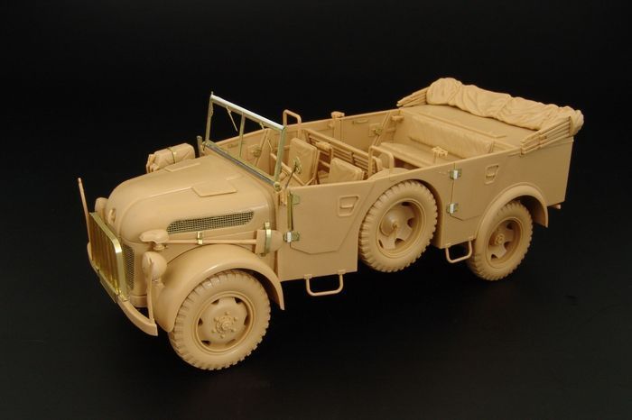 1:35 STEYR 1500A/01 (TAMIYA)