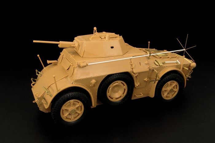 1:35 Autoblinda AB-43 (Italeri)