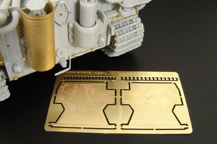 1:35 TIGER I Exhaust shroud (6471 Italeri)