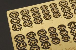 1:35 Valve hand wheels