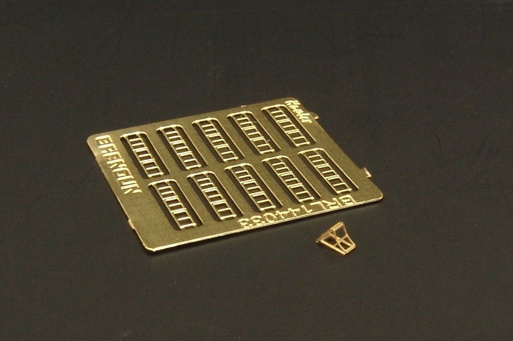 1:144 Luftwaffe wheel chocks (10pcs)