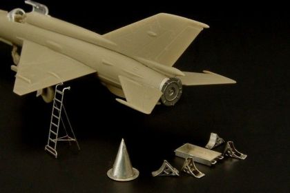 1:144 MIG-21 maintenance accessories (Eduard/Atack)
