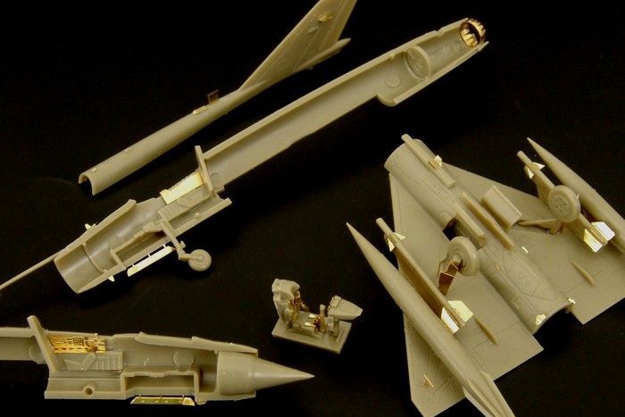1:144 Mig-21 MF/MFN (Eduard 4425/7106)