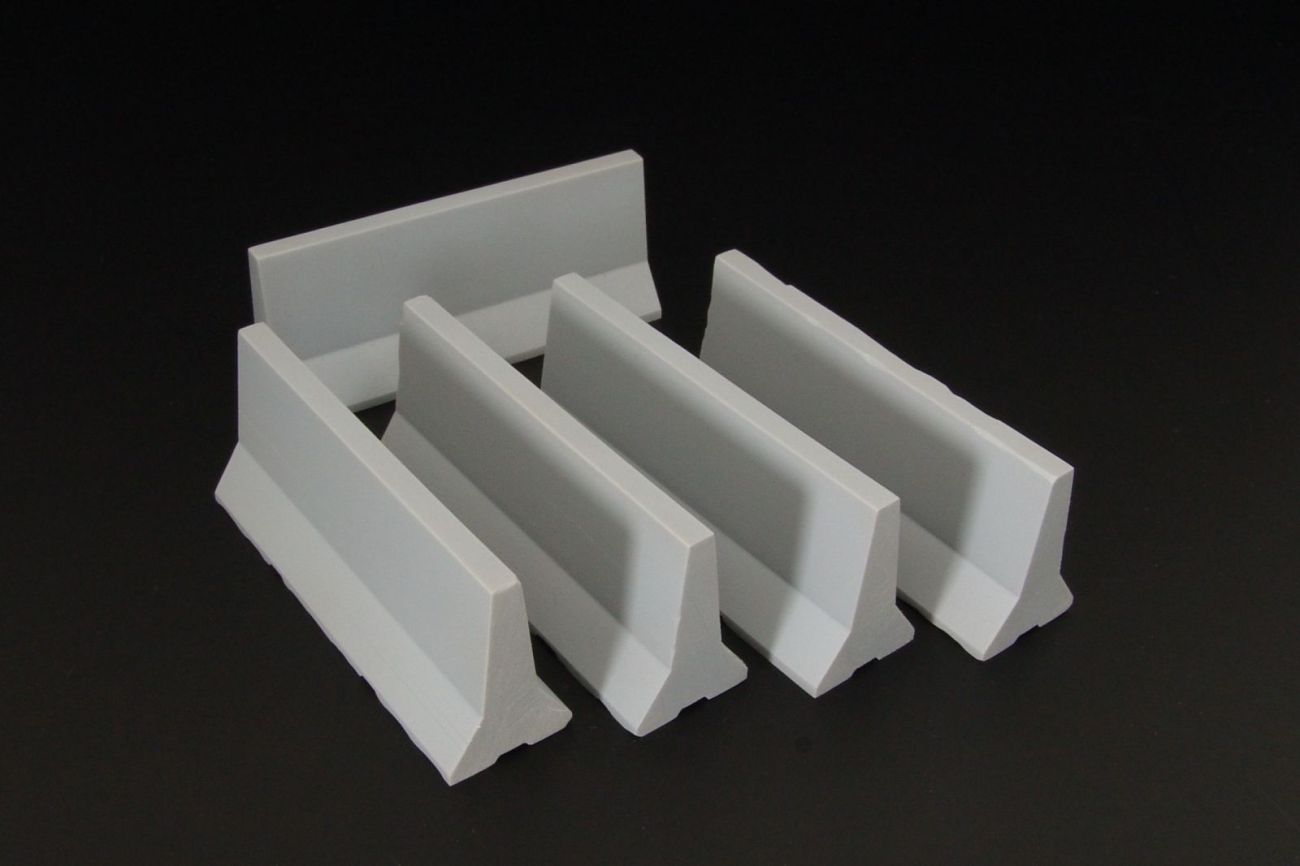1:72 Modern concrete road barriers