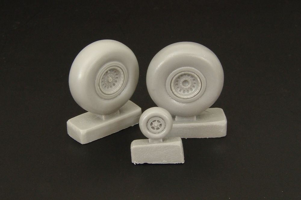 1:72 B17G wheel set