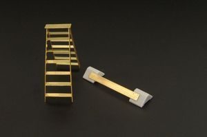 1:72 British wheel chock + ladder