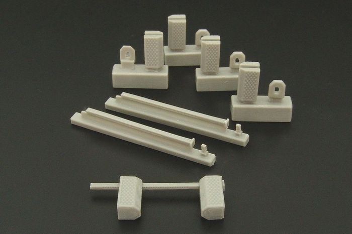 1:72 US Navy wheel chocks (modern)