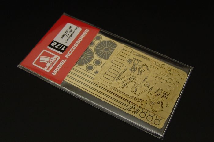 1:72 Tu-160 (Trumpeter kit)