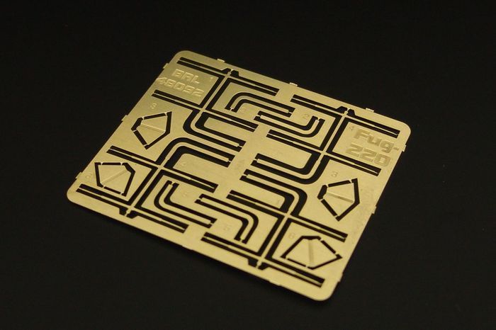 1:48 Fug-220 Lichtenstein SN2