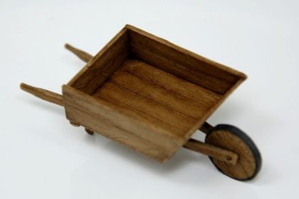 1:35 Wooden farmers cart